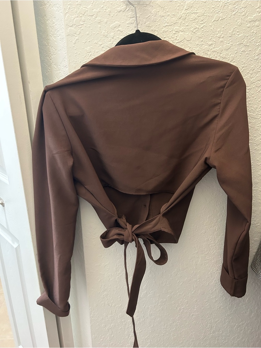 H&M Brown Cropped Button-Down Shirt - Picture 2 of 3